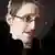 Portrait of NSA Whistleblower Edward Snowden, (C): picture-alliance/dpa/C. Charisius