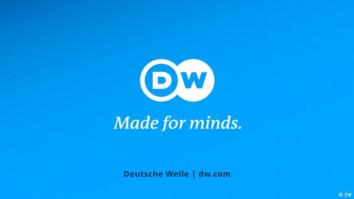 Logo-Tafel DW mit Claim „Made for minds.“ mit URL als Abbinder in Videos