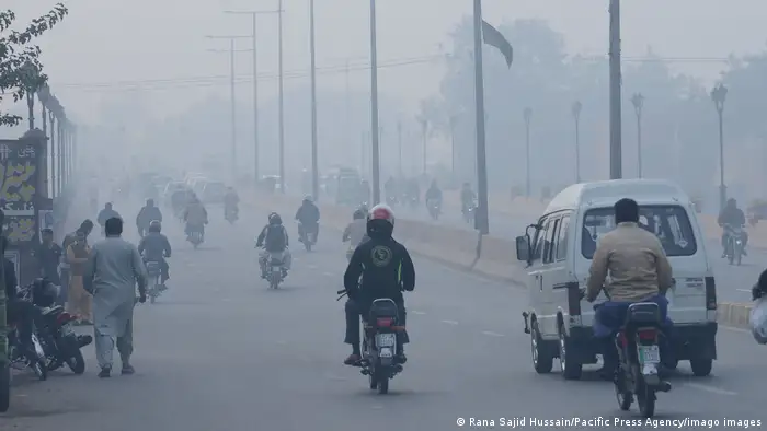 Pakistan Smog in Lahore