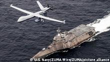 MQ-9B「海上衛士」（Sea Guardian）無人機飛過美軍戰艦上空