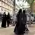 Indien | Udupi town | Muslimische Schülerinnnen tragen den Hijab beim verlassen der Schule (Archivbild)