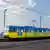 Трамвай в цветах украинского флага в Дюссельдорфе, активно помогающем Черновцам - своему городу-побратиму  