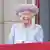 Королева Елизавета II в Букингемском дворце