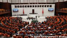 البرلمان التركي يزيل آخر عقبة أمام انضمام فنلندا لحلف الناتو.