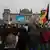 Demonstracja zwolenników AfD przed Bundestagiem w Berlinie w paćdzierniku 2022 roku
