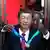 Во время саммита БРИКС в Йоханнесбурге китайский лидер Си Цзиньпин получил орден Южной Африки от ее президента Сирила Рамафосы