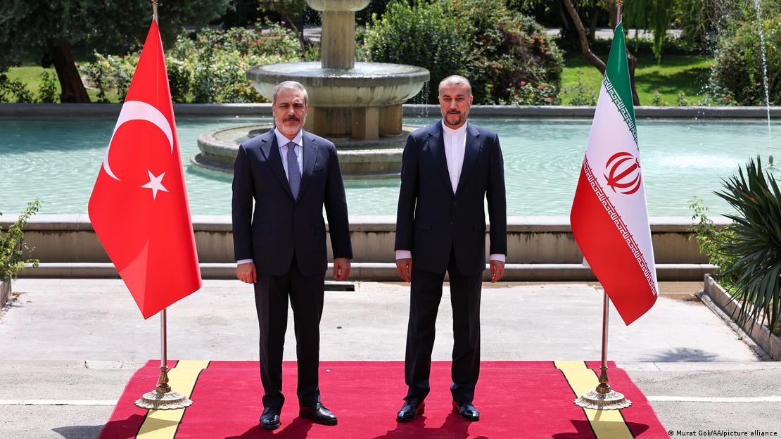 Türk Dışişleri Bakanı Hakan Fidan ve İranlı mevkidaşı Hüseyin Emir Abdullahiyan.