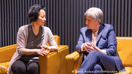 中国释放澳籍华裔女记者成蕾